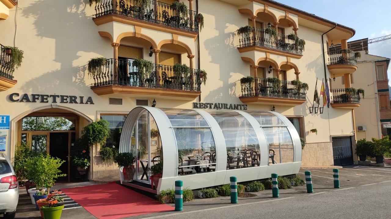 Hotel El Curro Burunchel Esterno foto