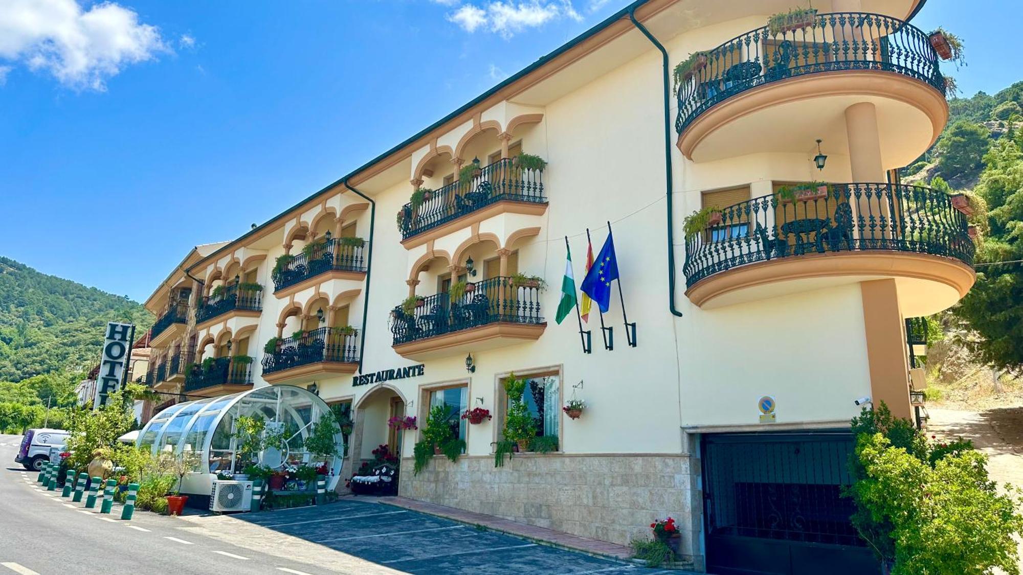 Hotel El Curro Burunchel Esterno foto