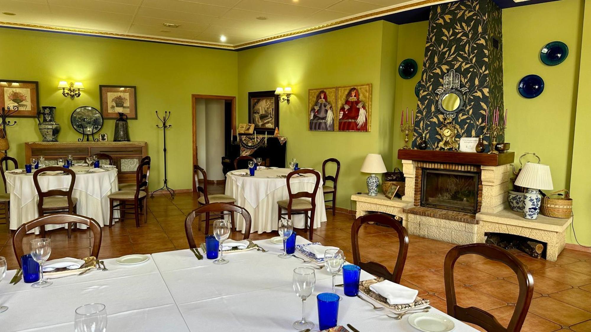 Hotel El Curro Burunchel Esterno foto